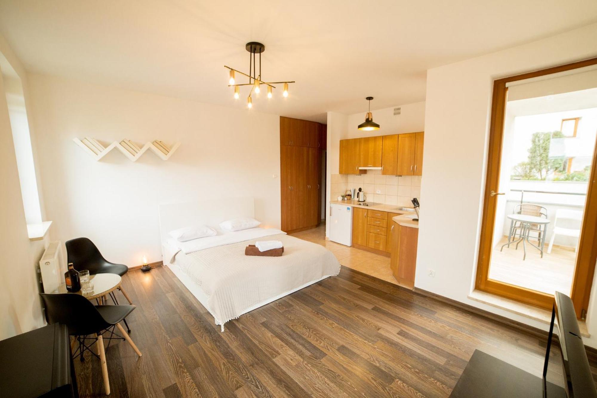 Modern Relax Apartments วอร์ซอ ภายนอก รูปภาพ